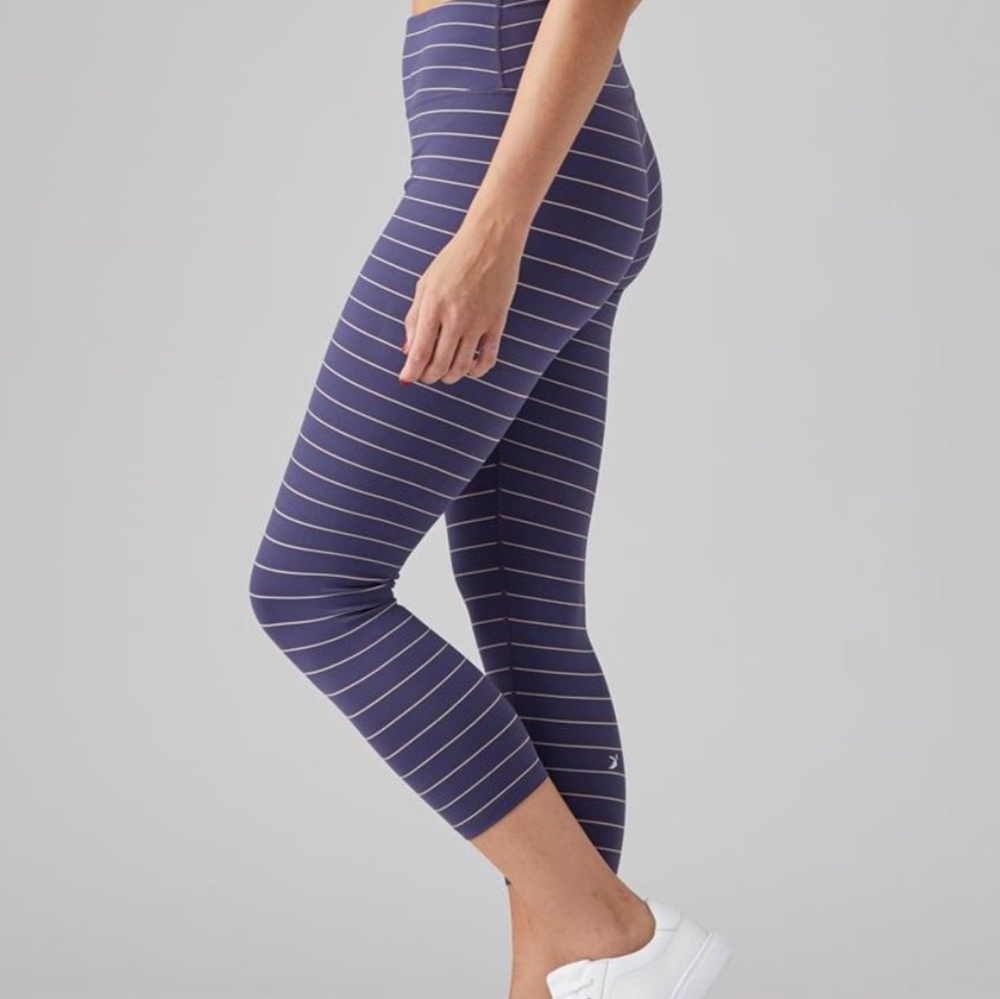 **SOLD** Glyder 7/8 legging